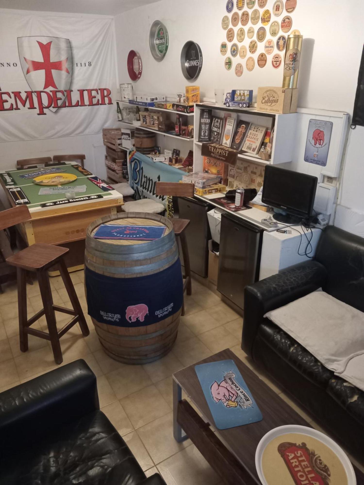 Hostel La Casa De Tounens Puerto Madryn Esterno foto