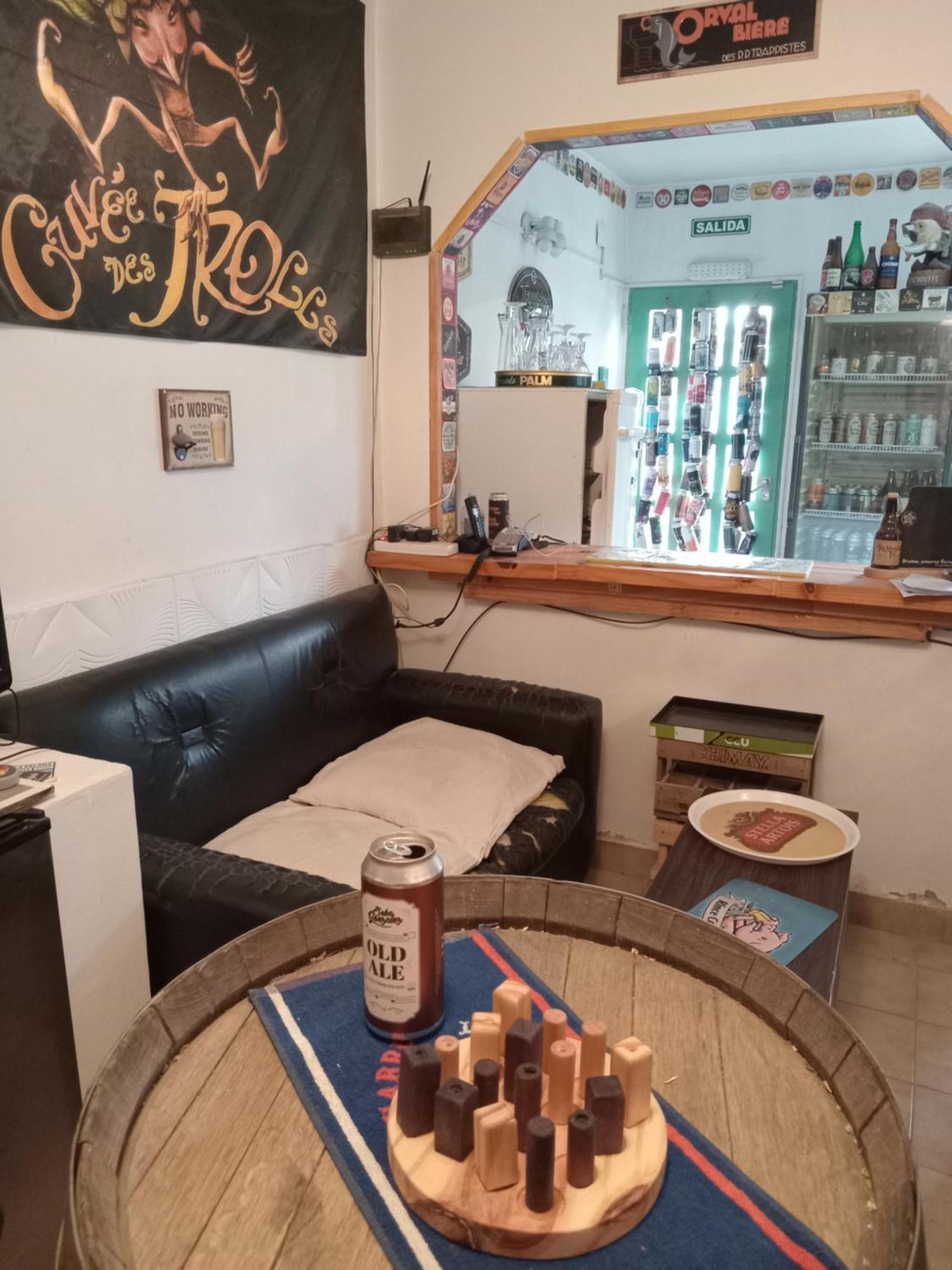 Hostel La Casa De Tounens Puerto Madryn Esterno foto